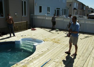 deck built in pool
